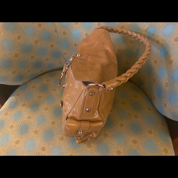 Francesco Biasia Patent Leather Handbag with duster and tags (not attached) - Picture 11 of 16